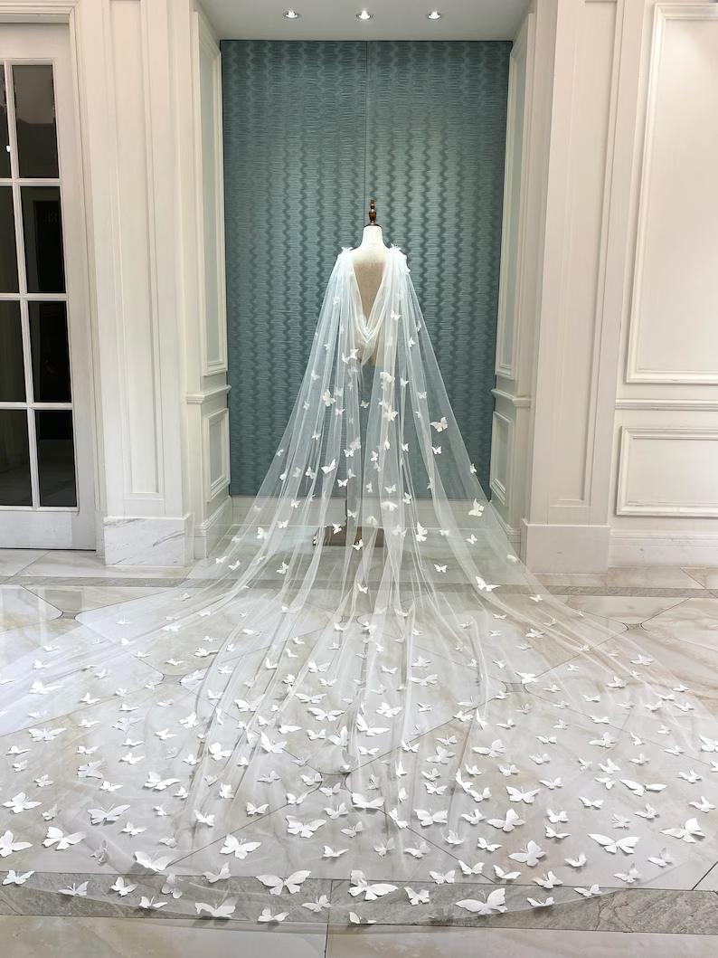 Virelle Cape Veil