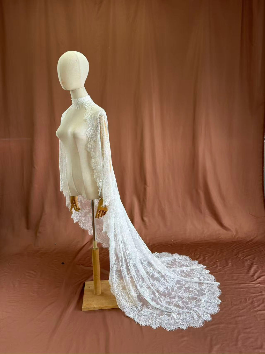 Velmora Cape Veil