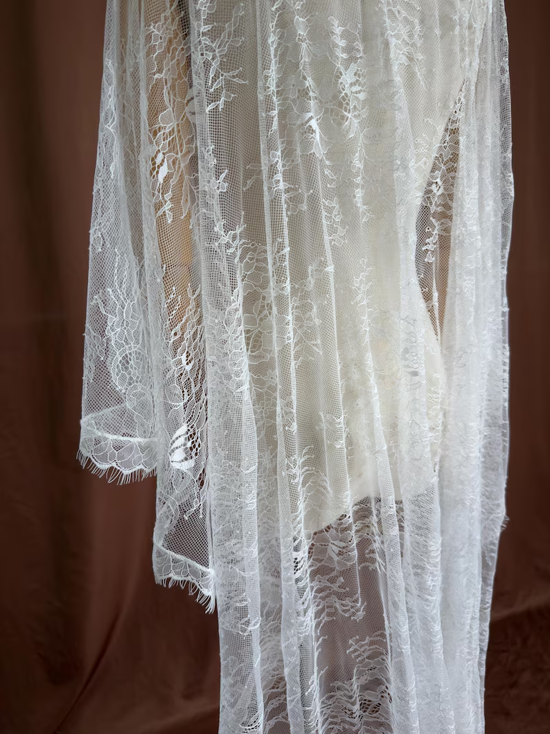 Elowra Lace Cape