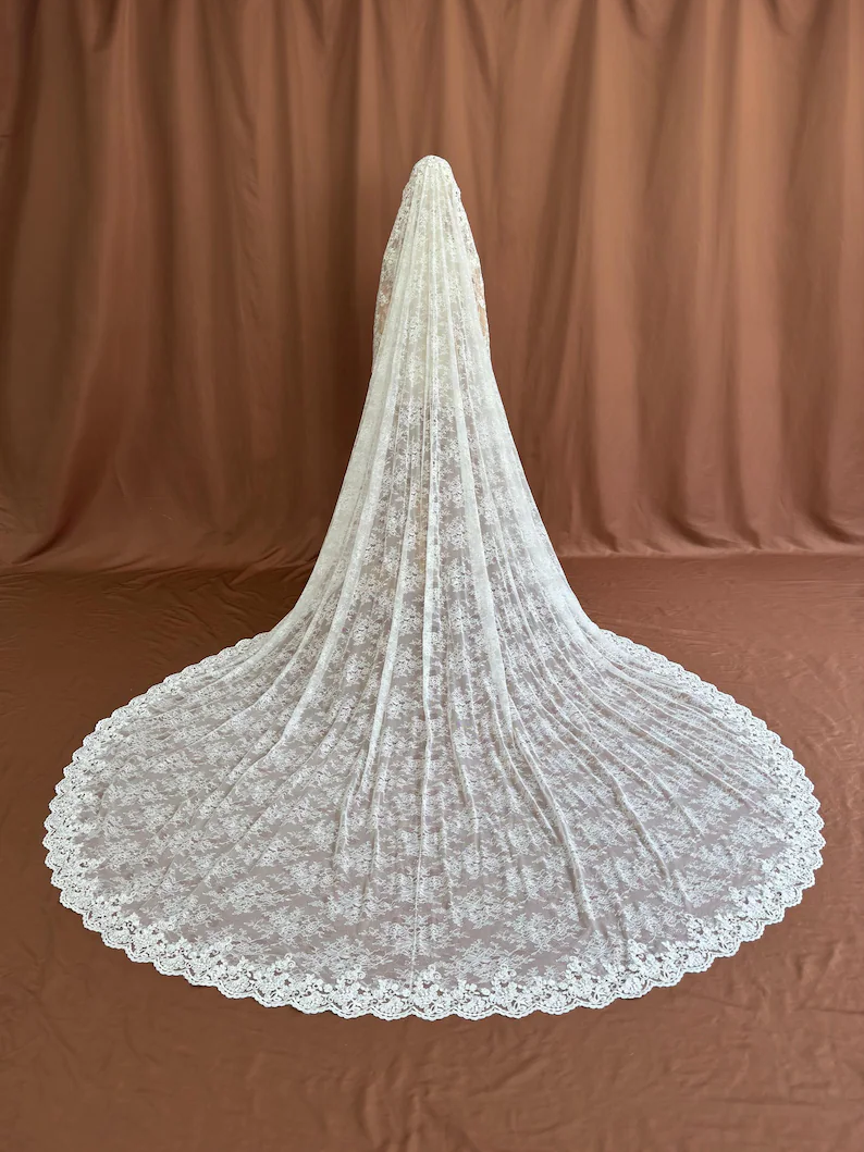 Seraphine Veil