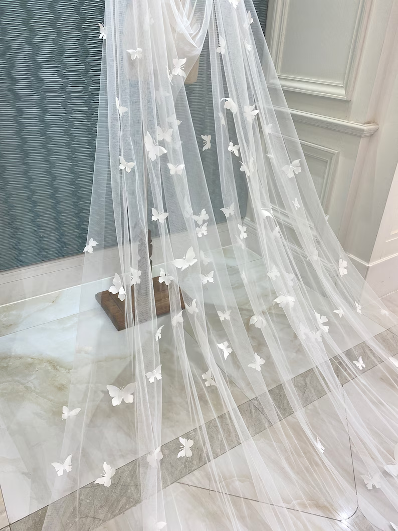 Virelle Cape Veil