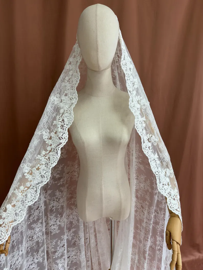 Seraphine Veil