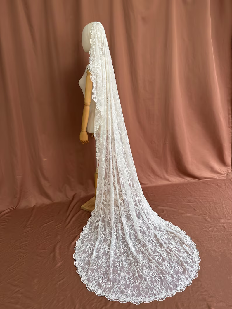 Seraphine Veil