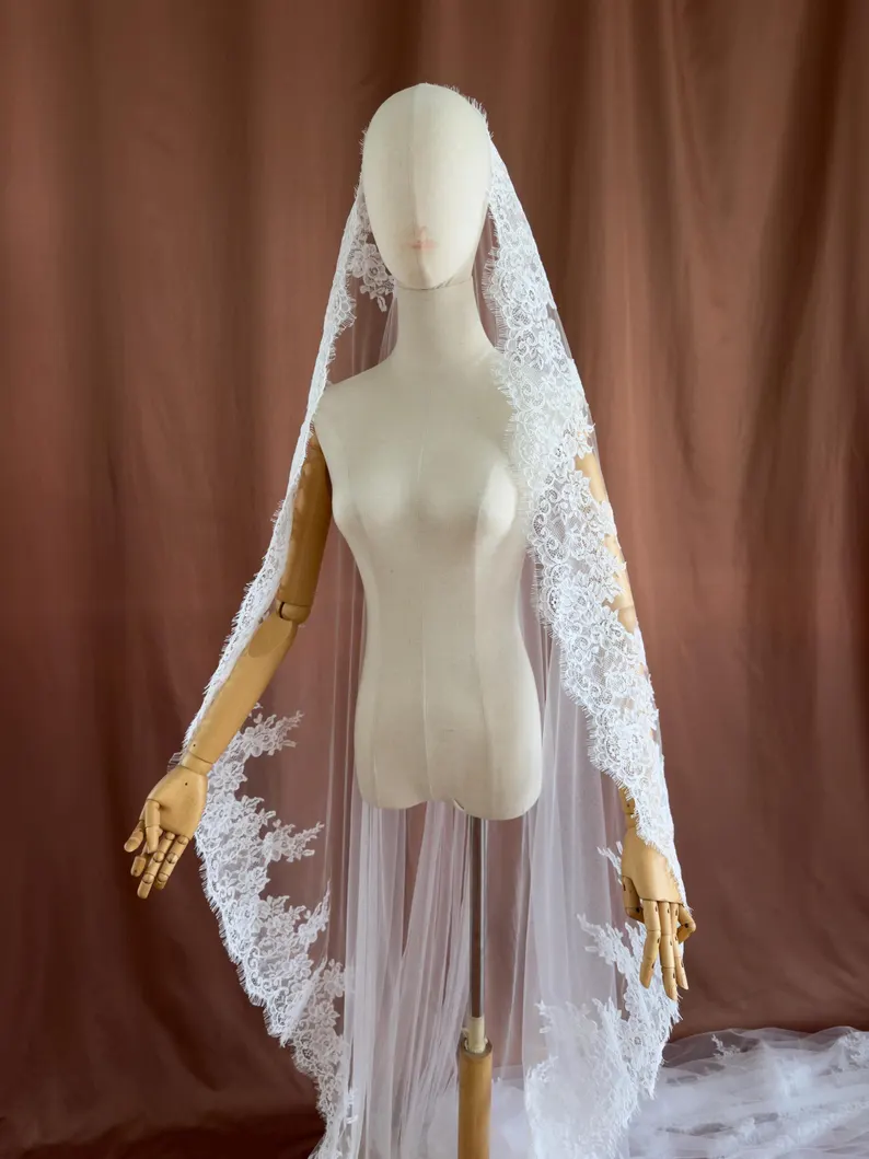 Lucienne Veil