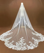 Roselune Bloom Veil