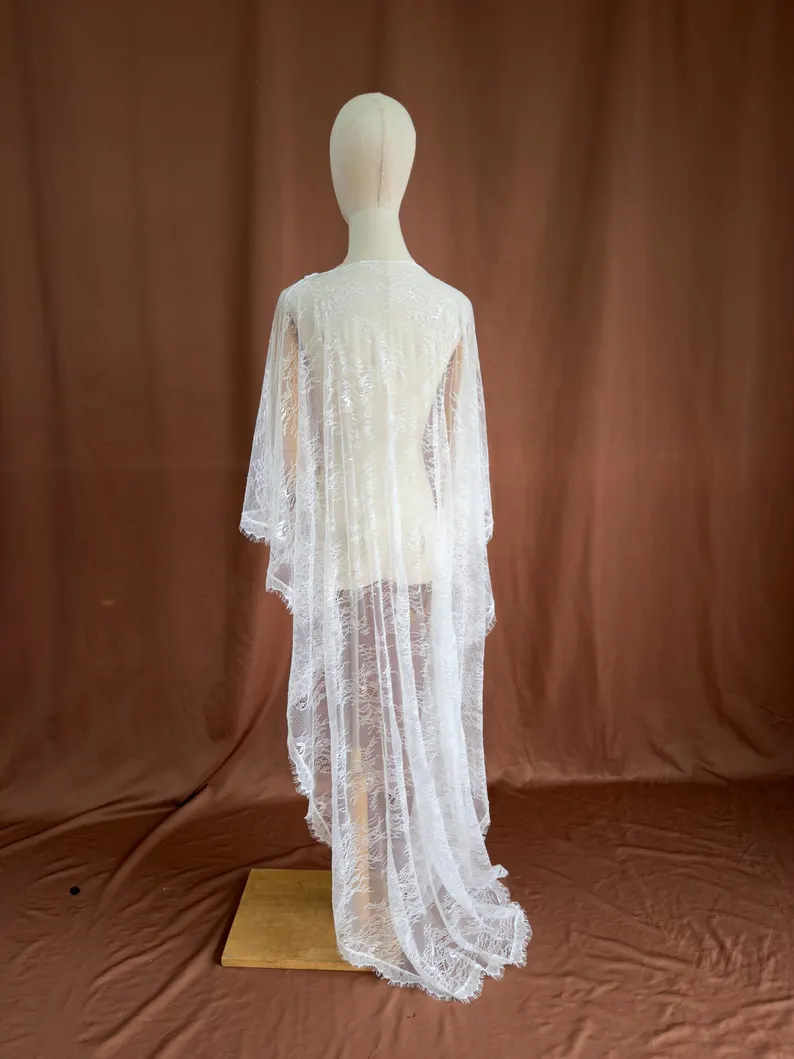 Lunaria Cape Veil