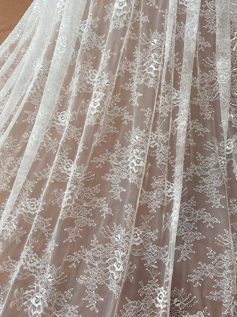 Isolde Veil