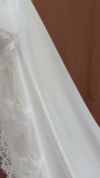 Evelisse Veil
